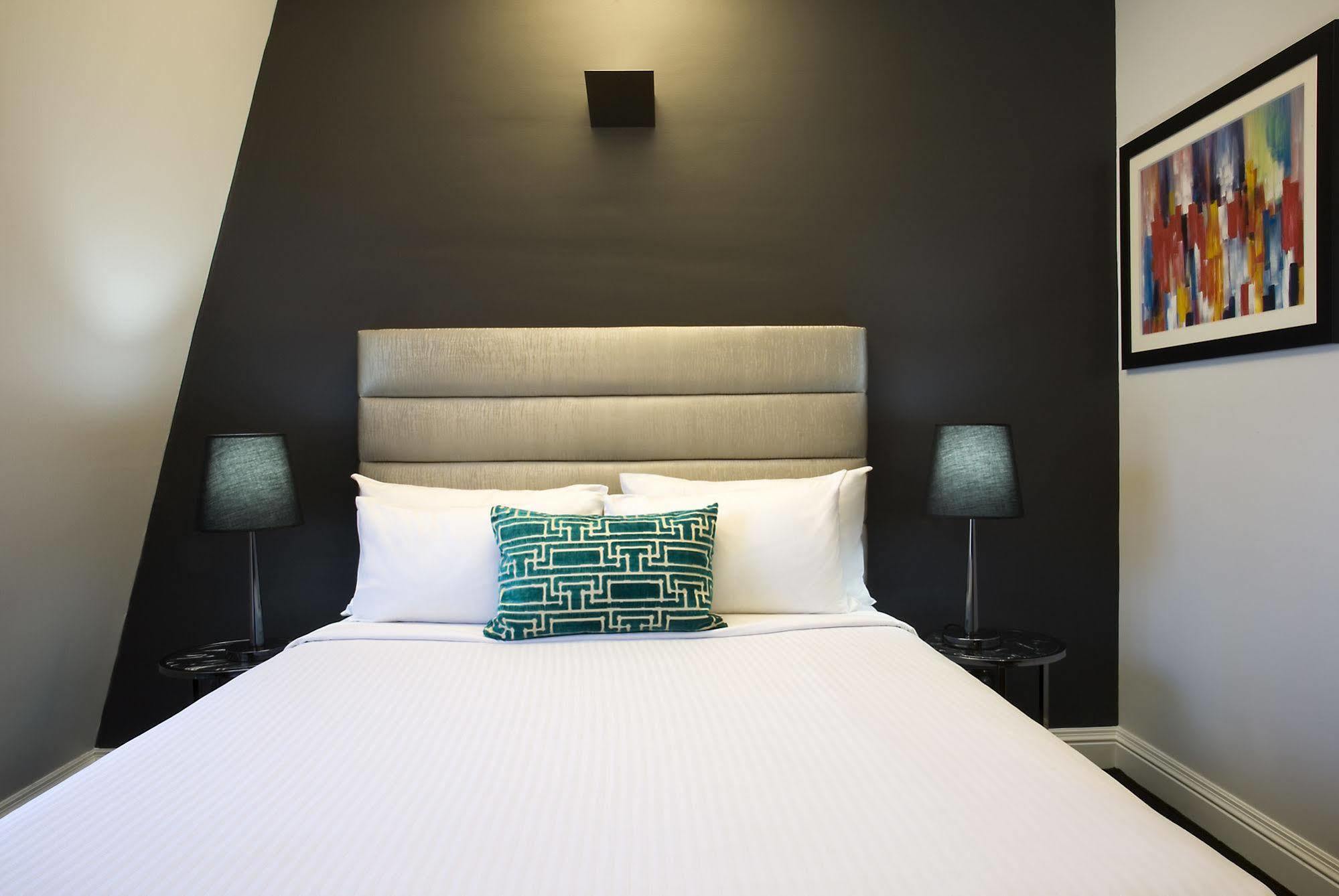 โฮเต็ล ชอลลิส Hotel ซิดนีย์ ภายนอก รูปภาพ
